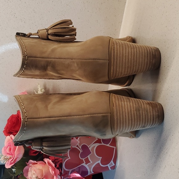 STUART WEITZMAN suede leather booties (sz 8M) - Picture 4 of 10